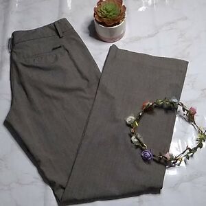 New York & Company Stretch pants gray color size 2